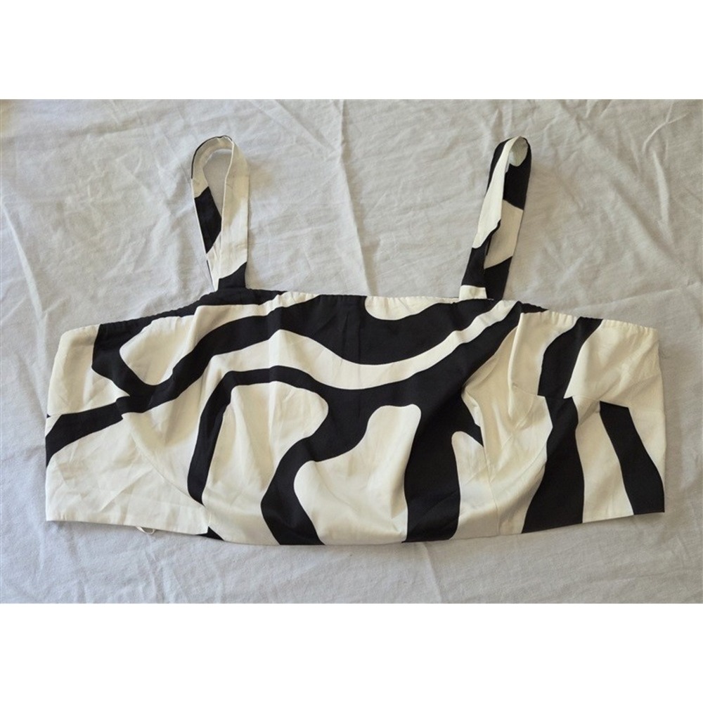 NWT Gabrielle Union 4 Plus Size Black White Swirl Crop Top 129172